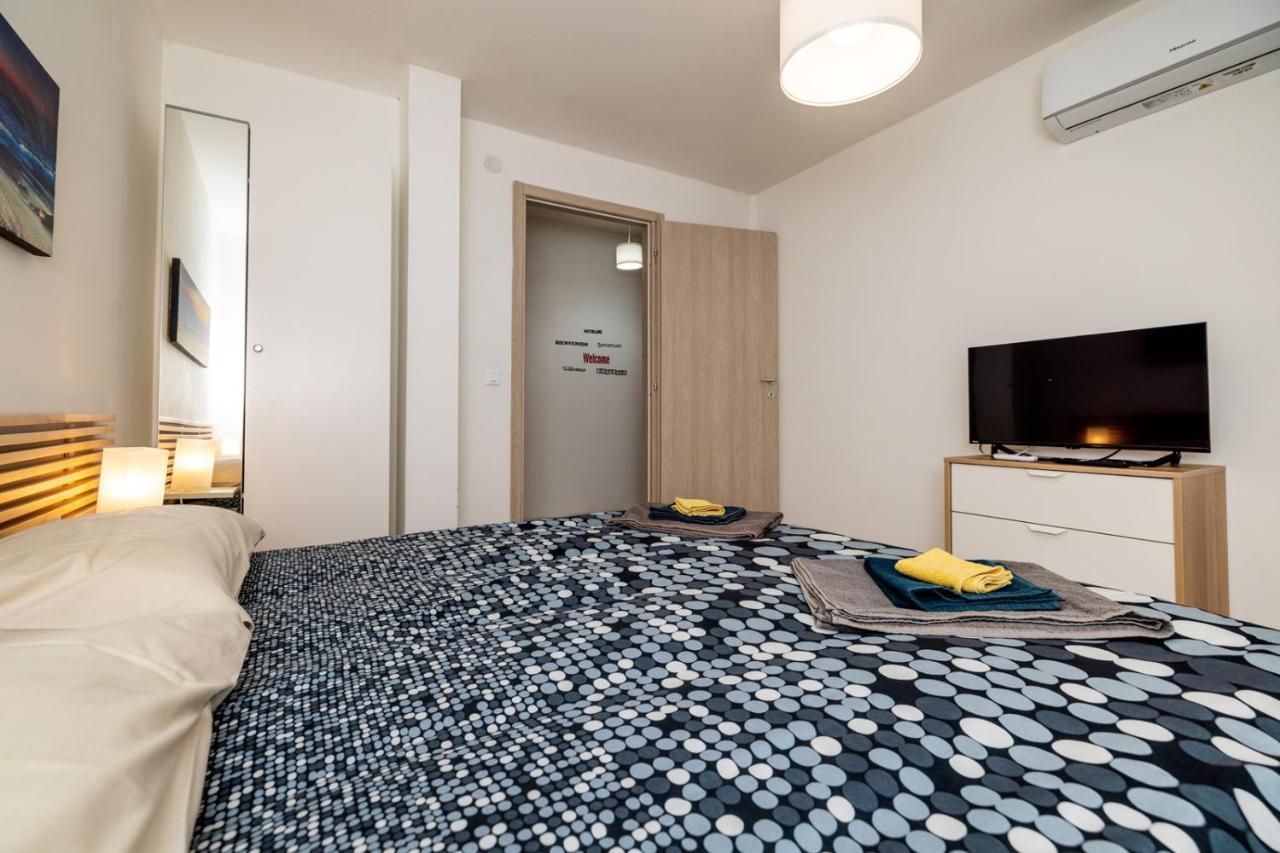 Casa Bell - Appartamento Con Parcheggio Privato E Bike Room Finale Ligure Exterior photo